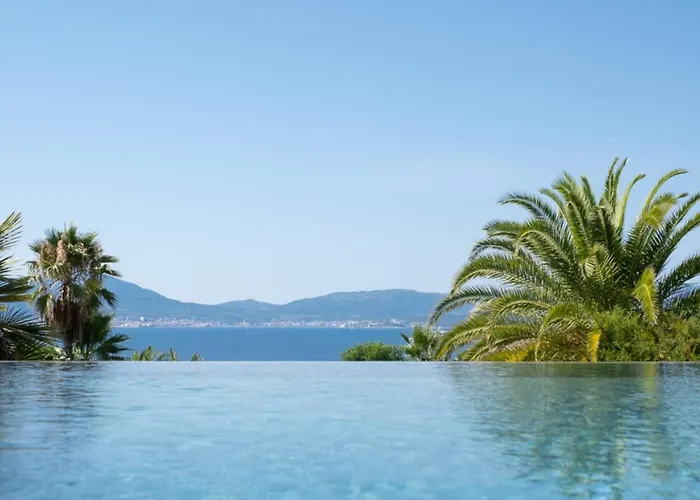 Caonia - Pool With Sea View - By Tgb Villa Pietrosella